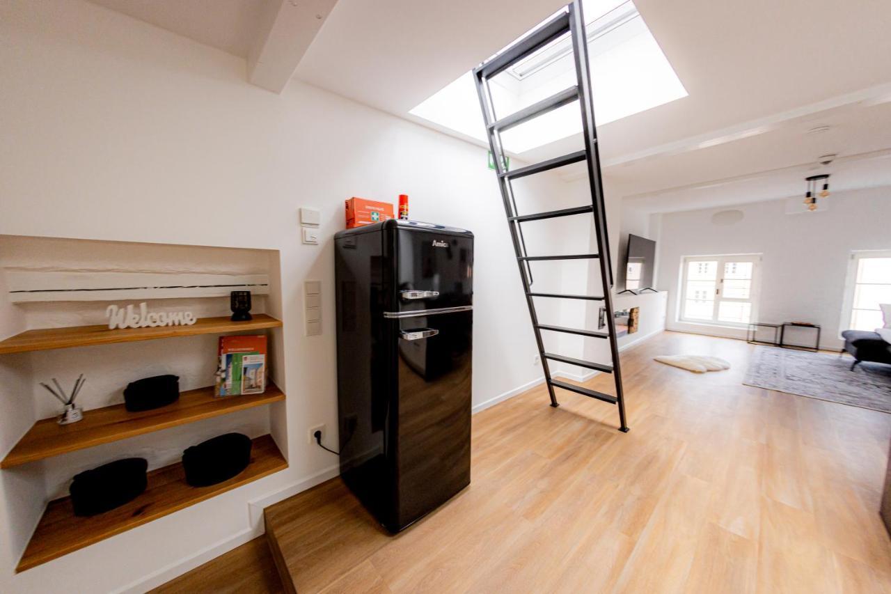 Highlight Am Stadtplatz Muehldorf - C4S Come4Stay - 2 Zimmer Wohnung I Bis Zu 5 Gaeste Екстериор снимка