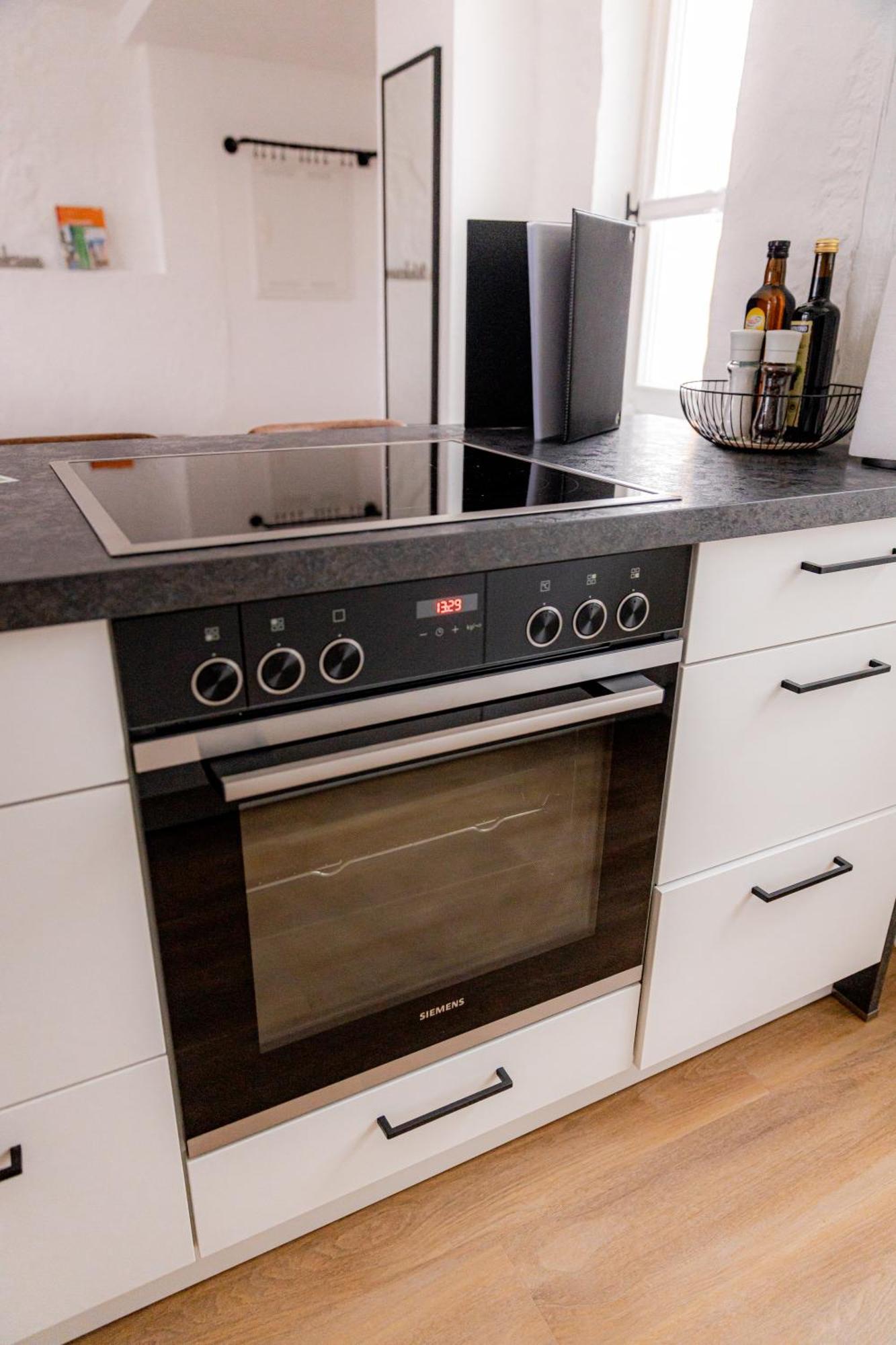 Highlight Am Stadtplatz Muehldorf - C4S Come4Stay - 2 Zimmer Wohnung I Bis Zu 5 Gaeste Стая снимка